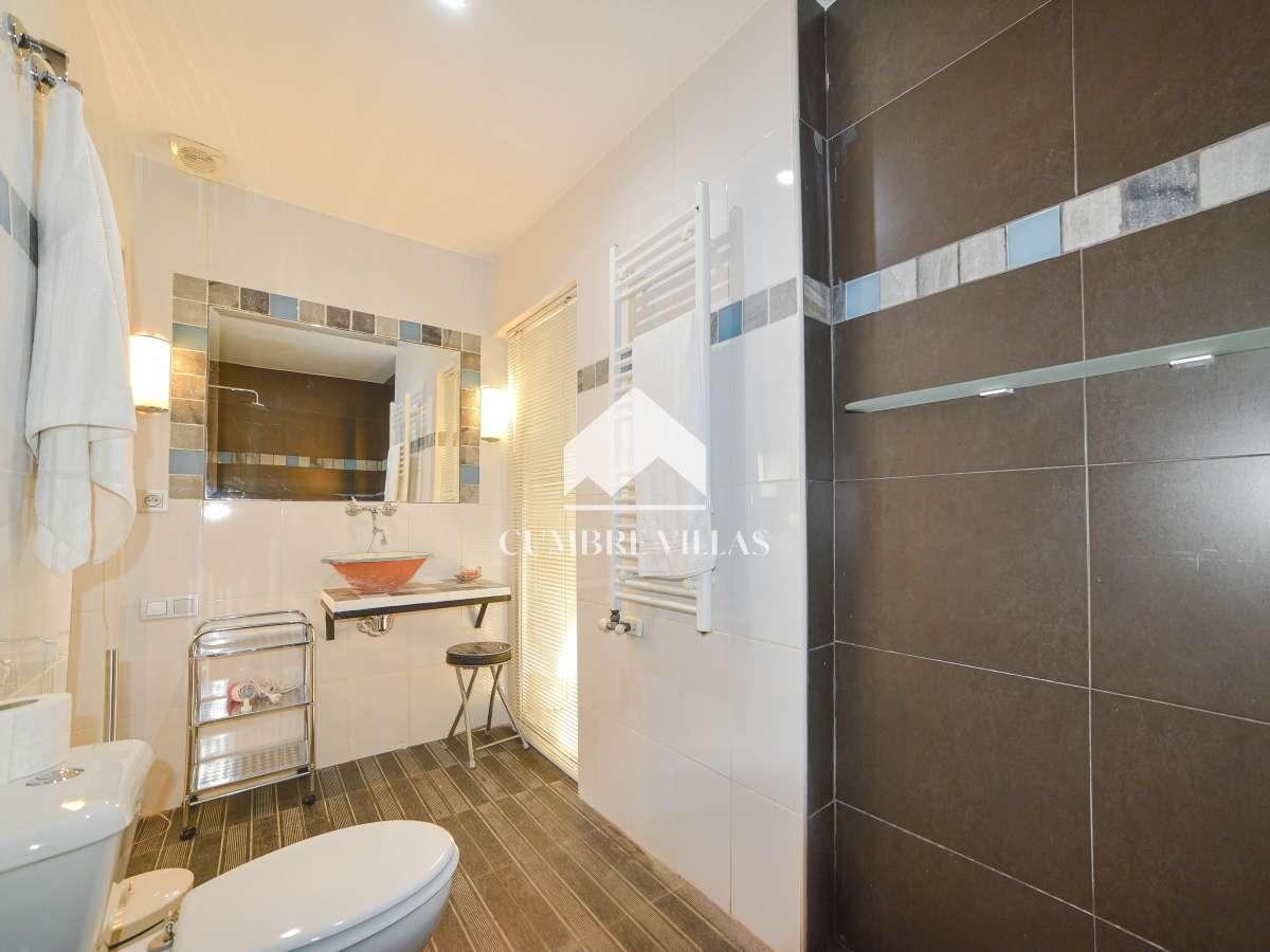 Villa for Sale in El Valle