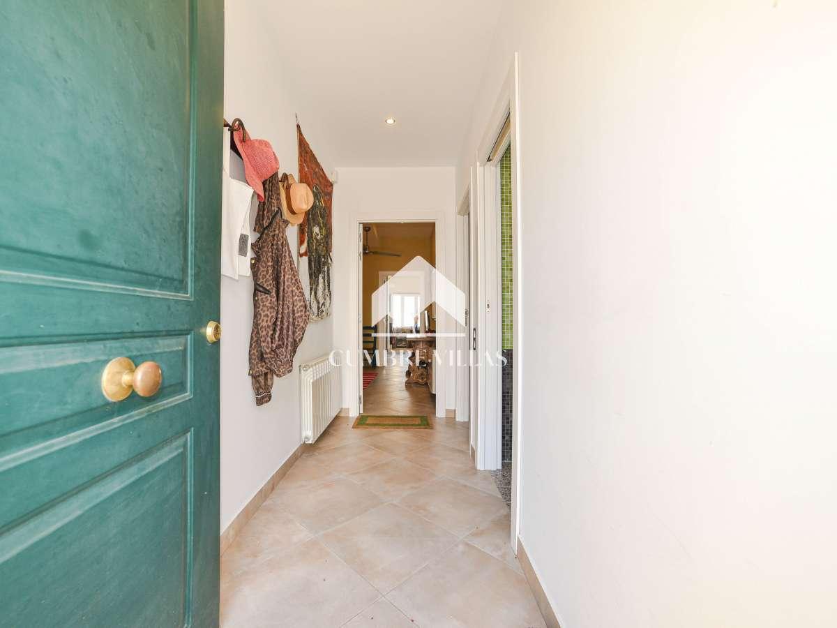 Villa for Sale in El Valle