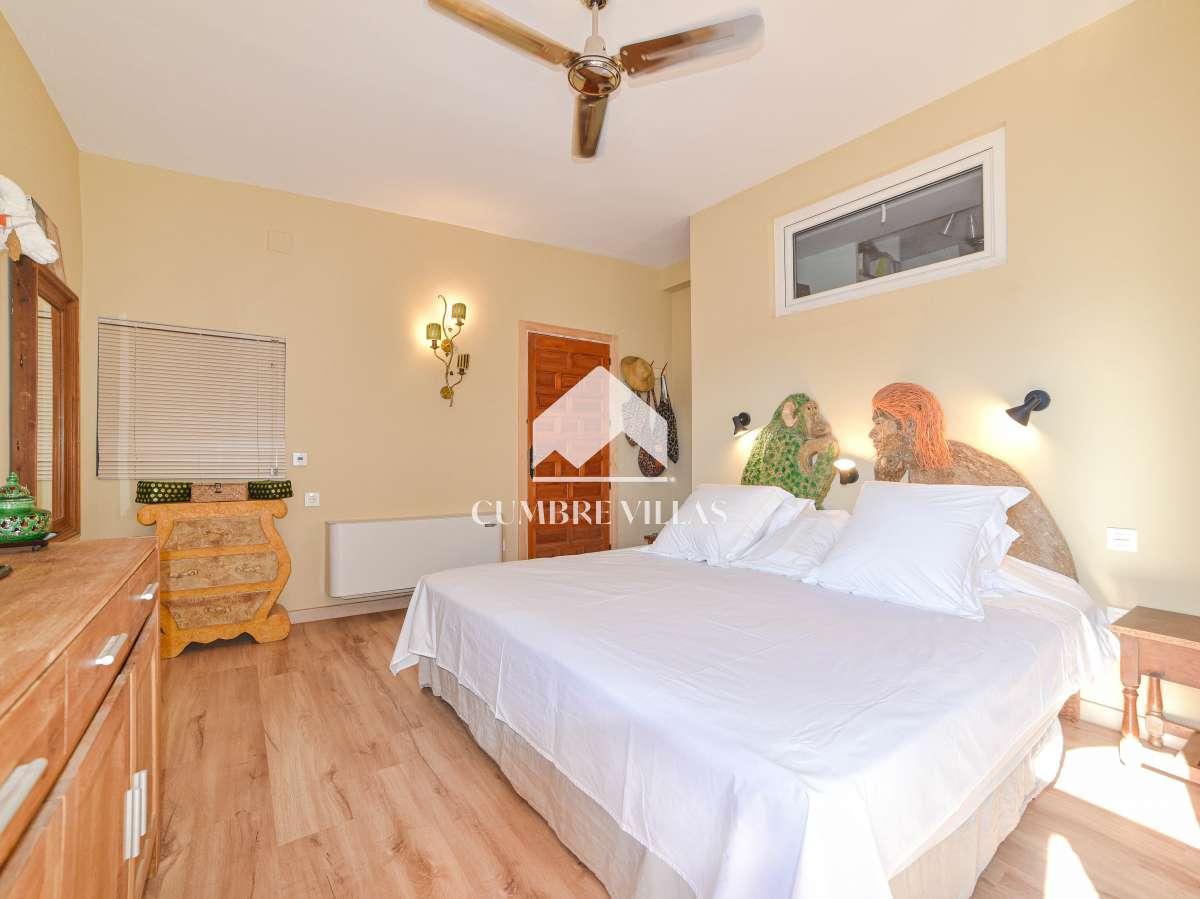 Villa for Sale in El Valle