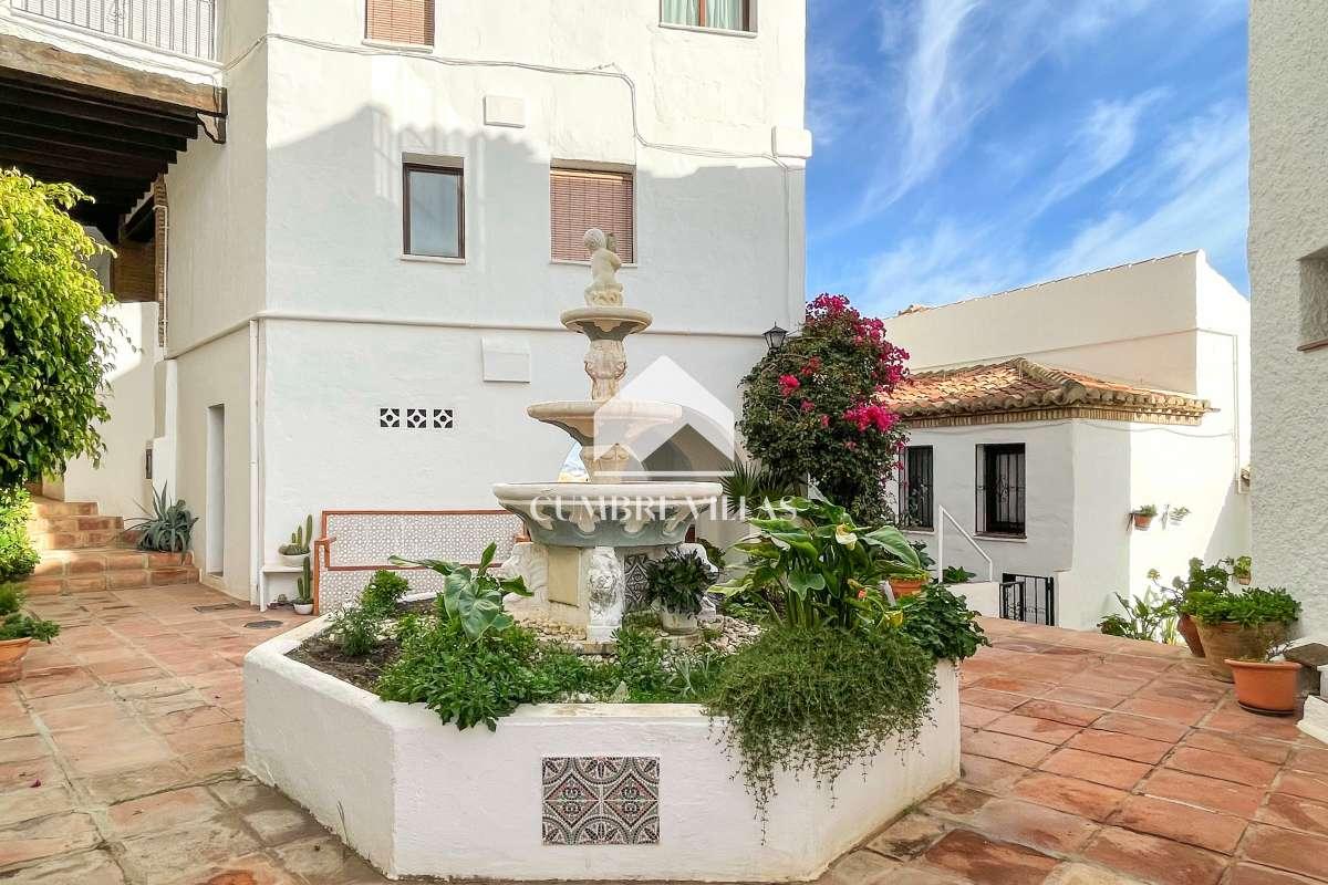 Villa for Sale in Salobreña