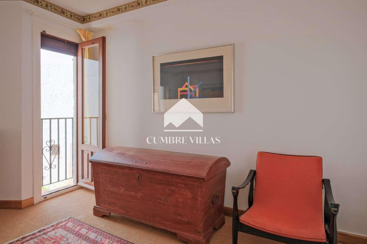 Villa for Sale in Salobreña