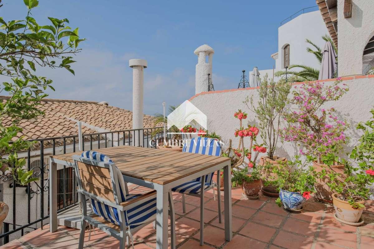 Villa for Sale in Salobreña