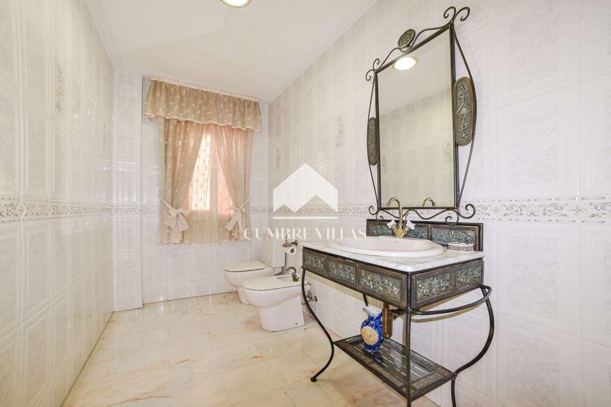 Villa for Sale in Motril