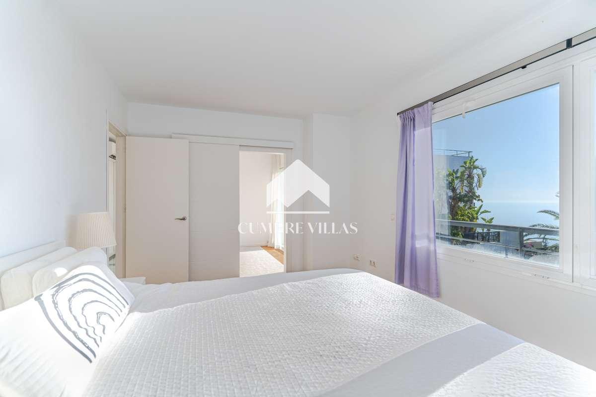 Villa for Sale in Almuñécar