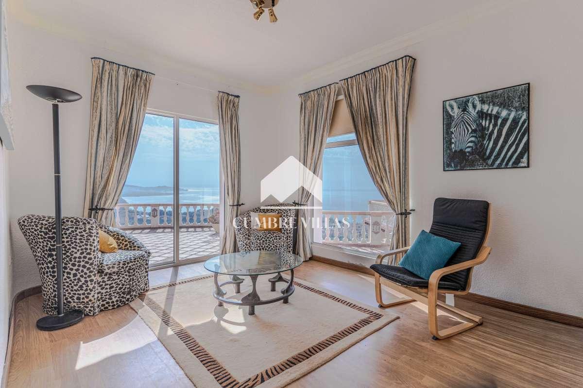 Villa for Sale in Almuñécar