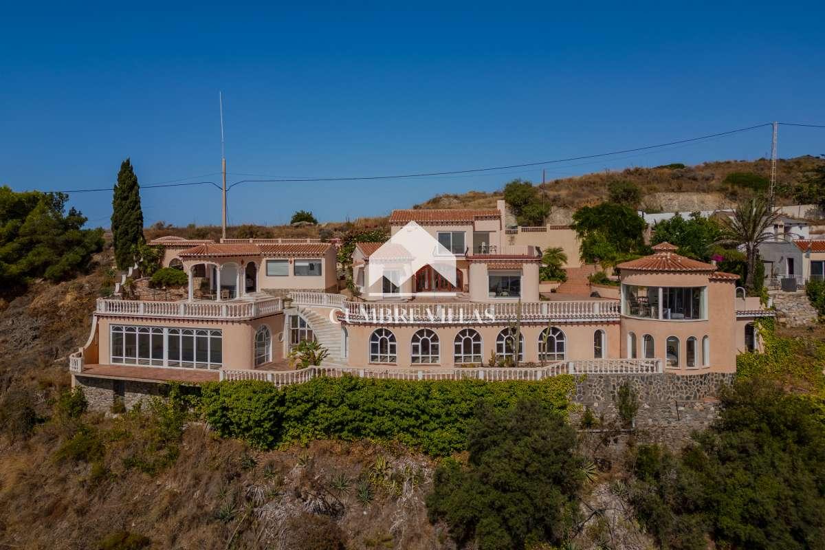 Villa for Sale in Almuñécar