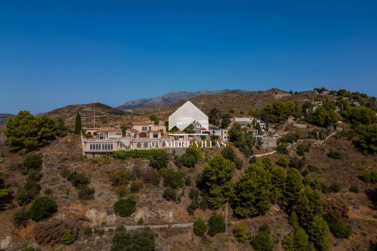 Villa for Sale in Almuñécar