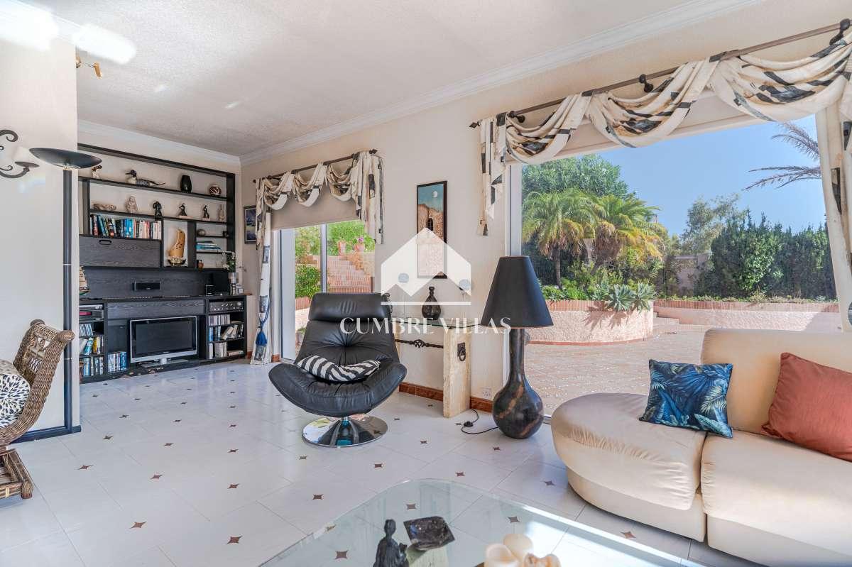 Villa for Sale in Almuñécar