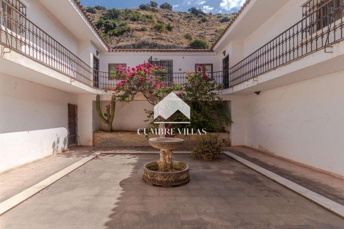 Villa en Venta en Almuñécar
