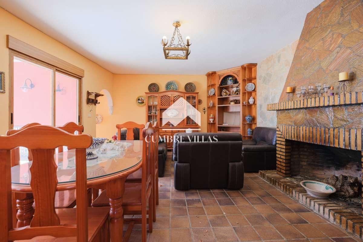 Villa for Sale in Salobreña