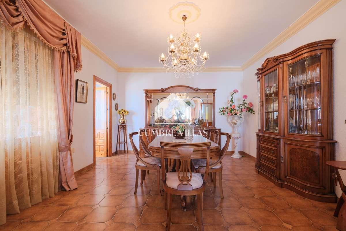 Villa for Sale in Salobreña
