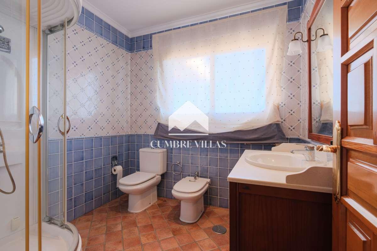 Villa for Sale in Salobreña