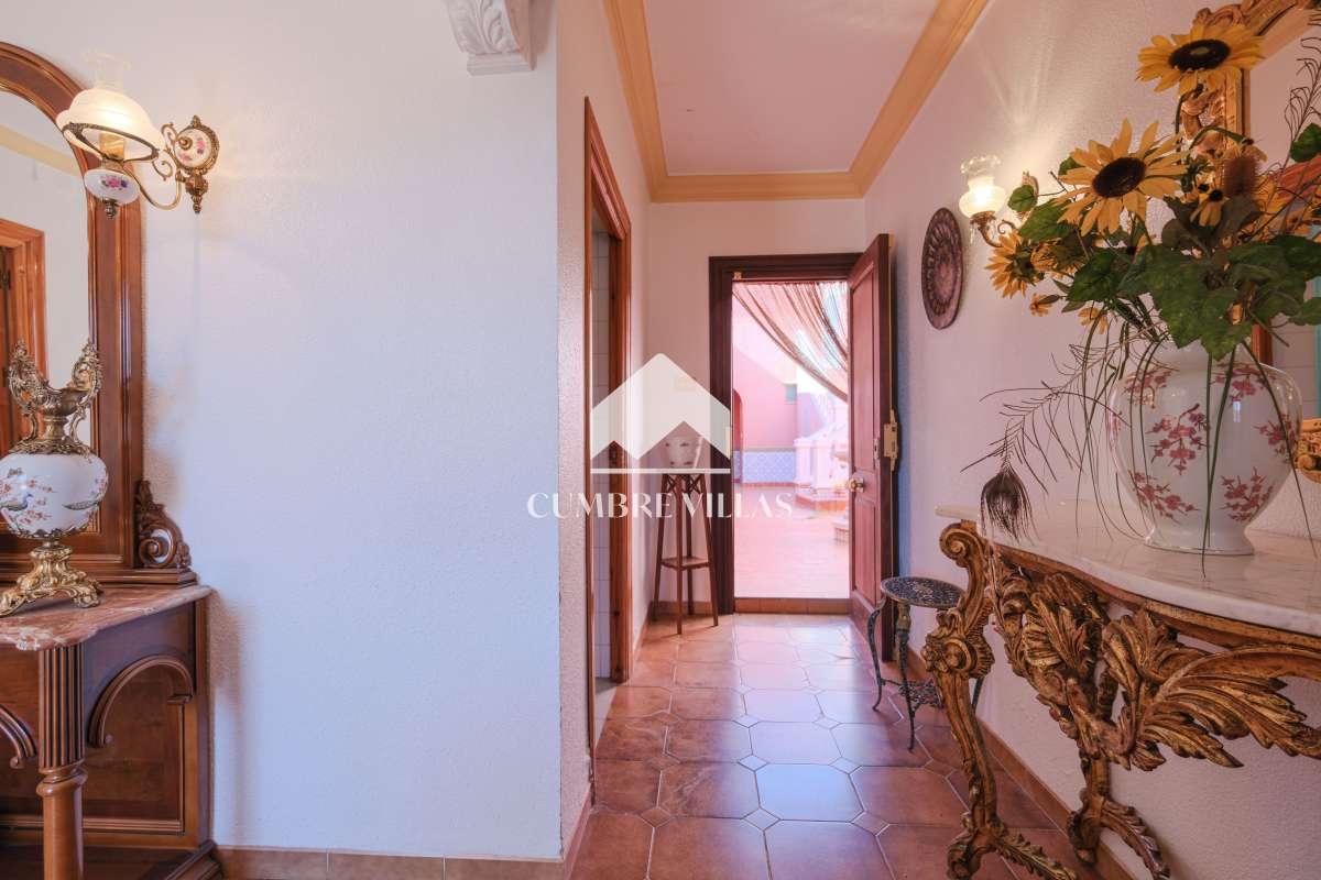 Villa for Sale in Salobreña