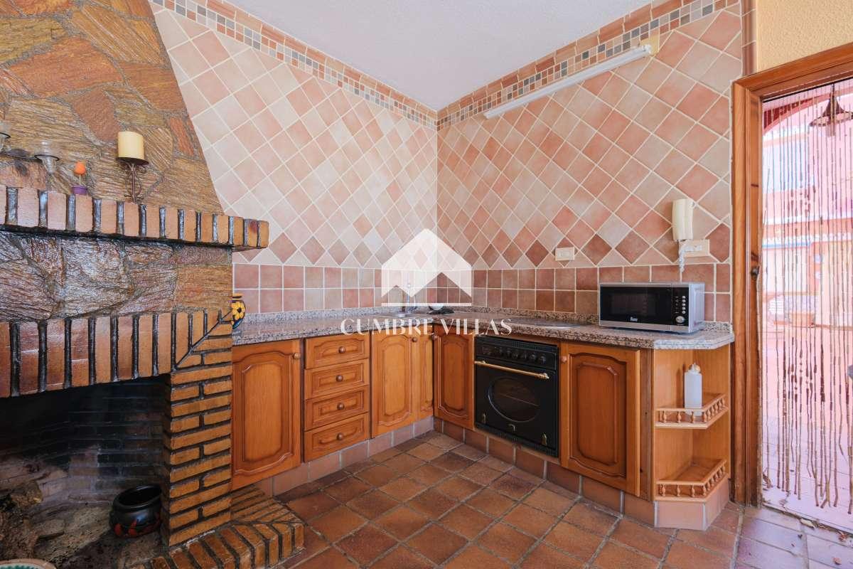 Villa for Sale in Salobreña