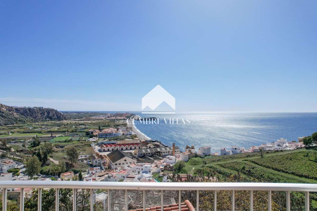 Villa for Sale in Salobreña