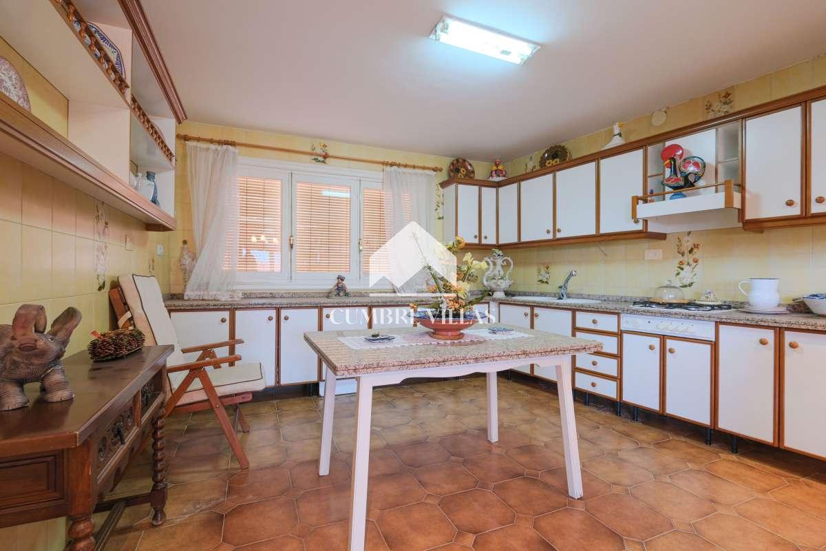 Villa for Sale in Salobreña