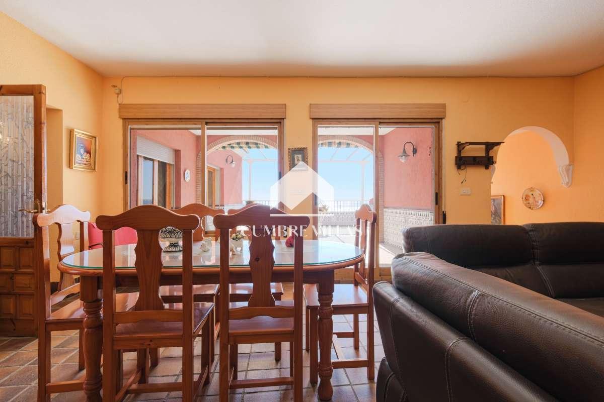 Villa for Sale in Salobreña