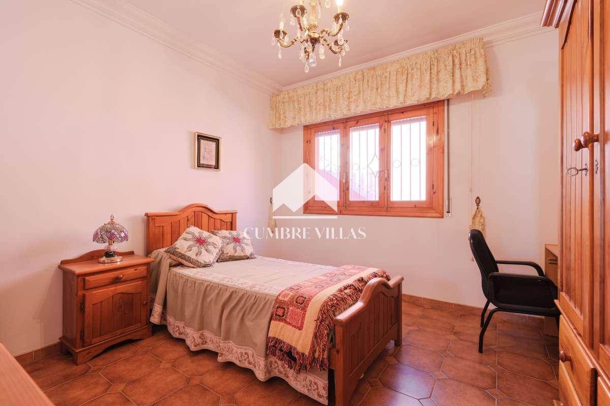 Villa for Sale in Salobreña