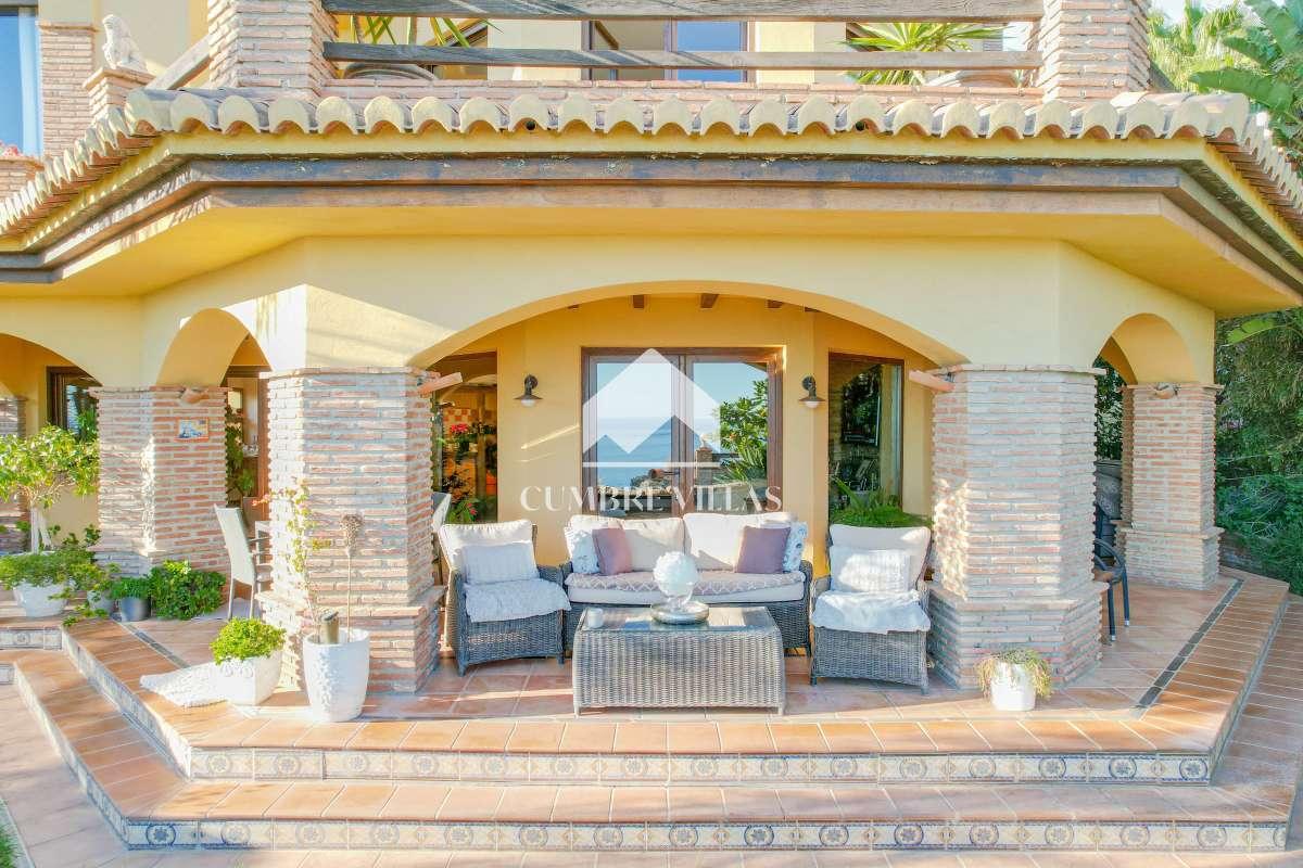 Villa for Sale in Salobreña