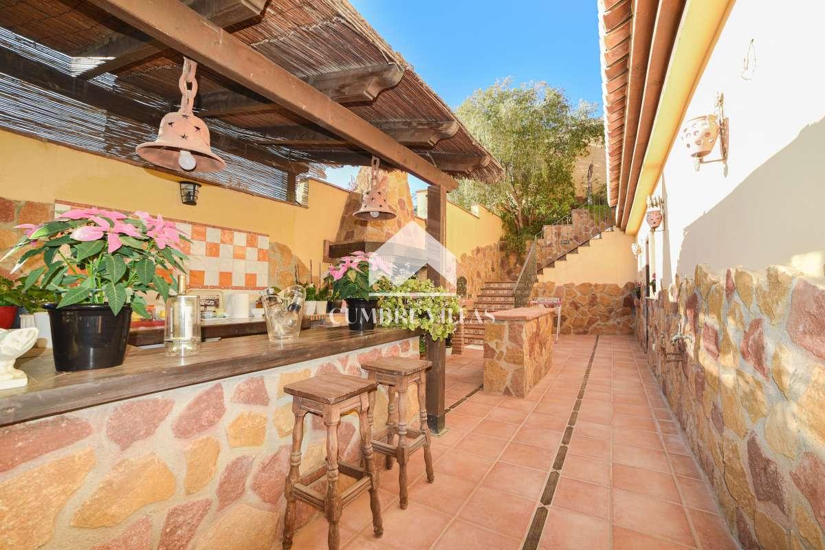 Villa for Sale in Salobreña
