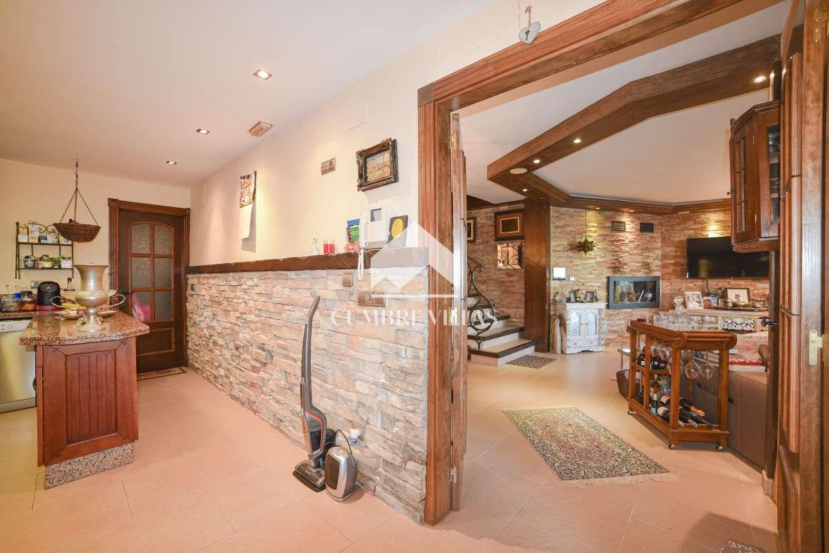Villa for Sale in Salobreña