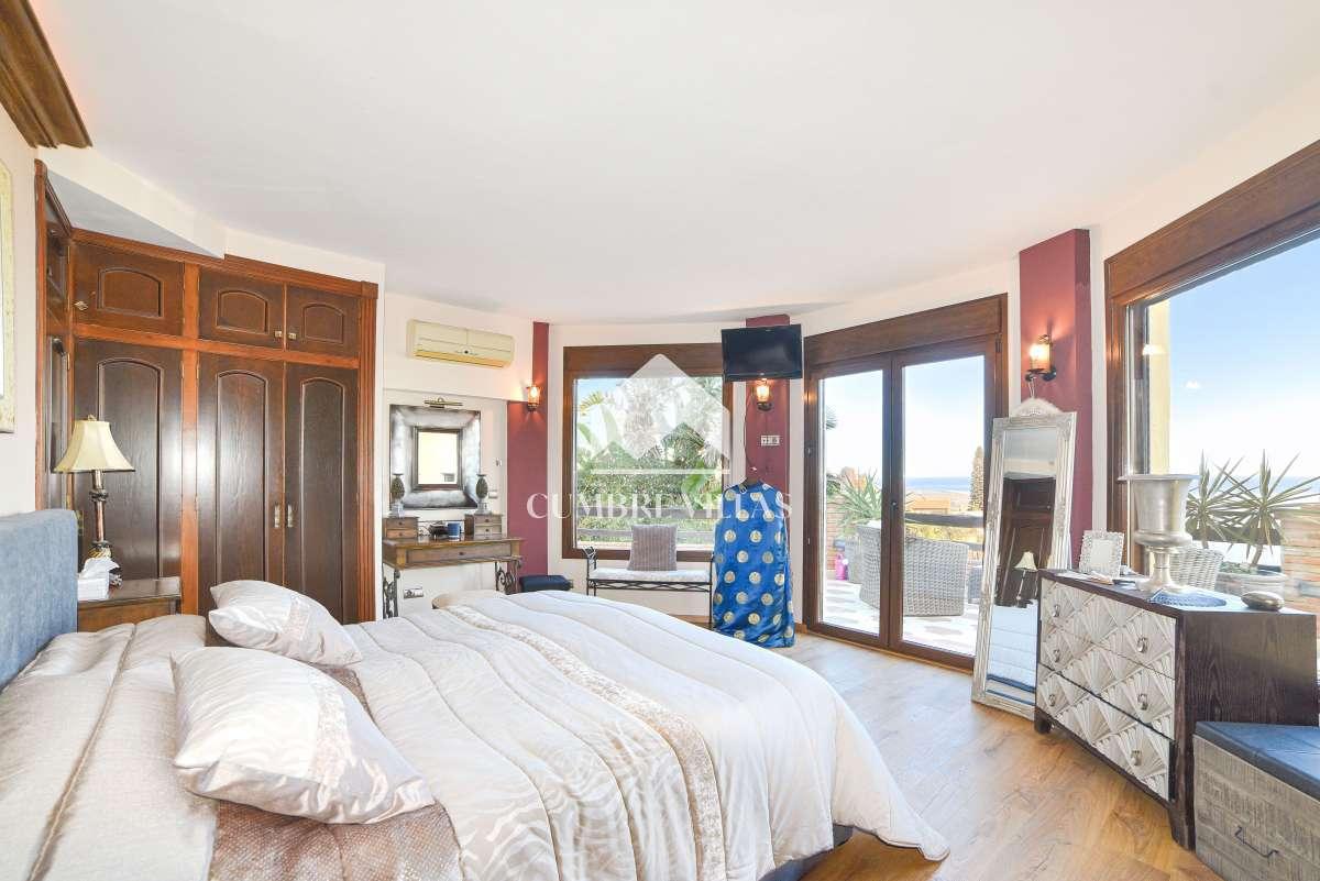 Villa for Sale in Salobreña