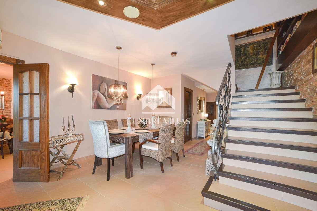 Villa for Sale in Salobreña