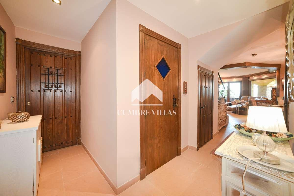 Villa for Sale in Salobreña