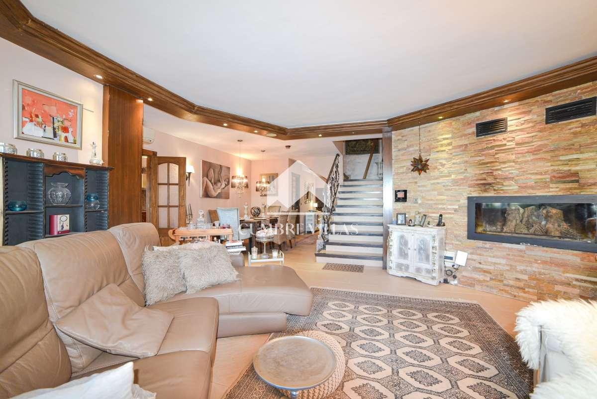 Villa for Sale in Salobreña