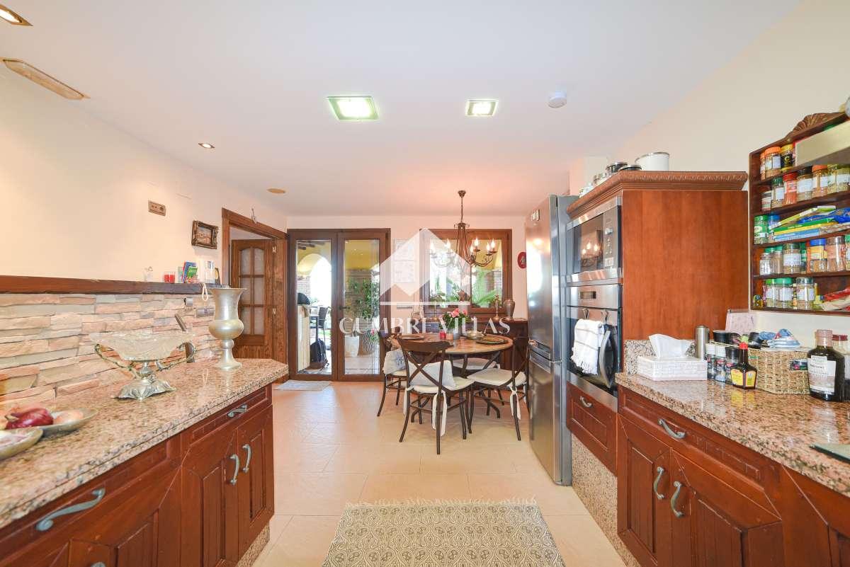 Villa for Sale in Salobreña