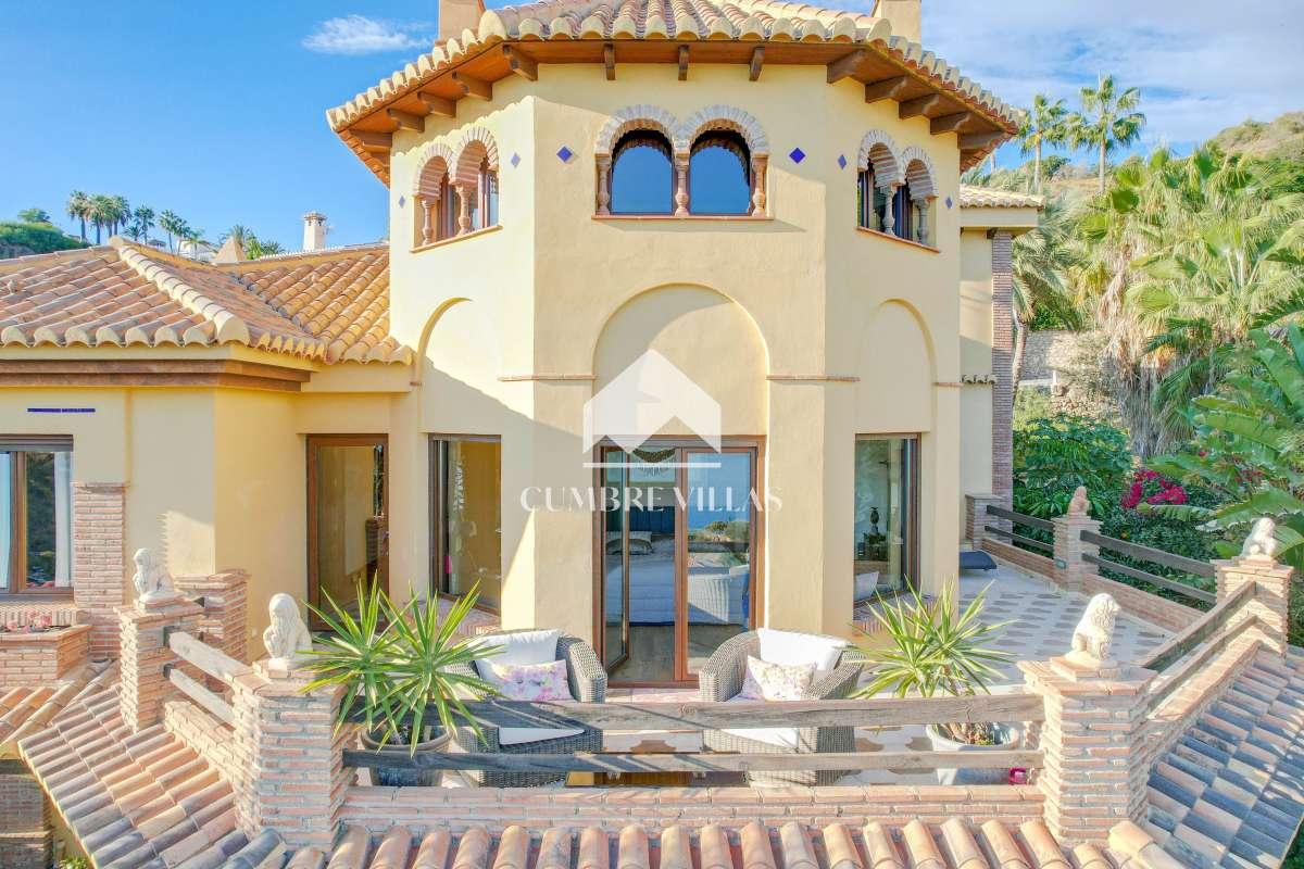Villa for Sale in Salobreña