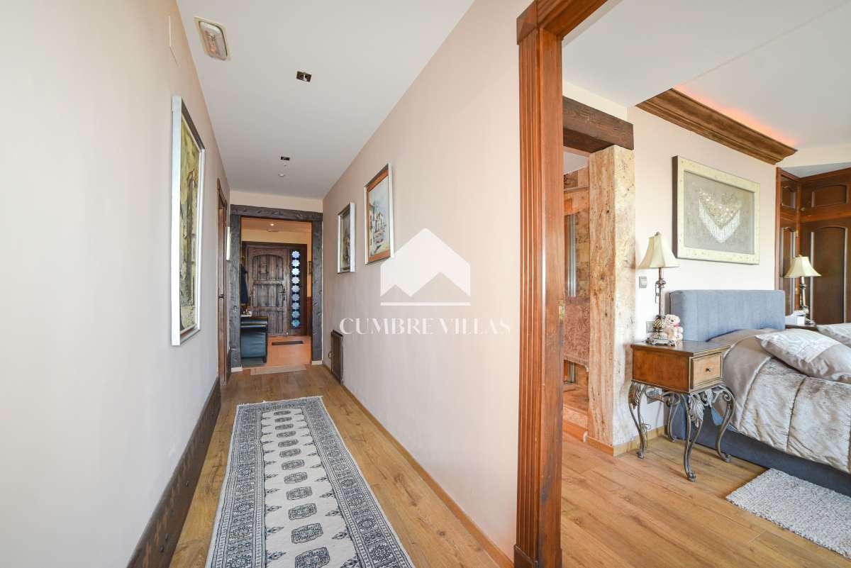 Villa for Sale in Salobreña