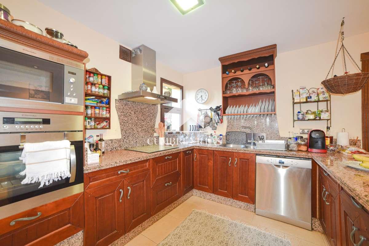 Villa for Sale in Salobreña