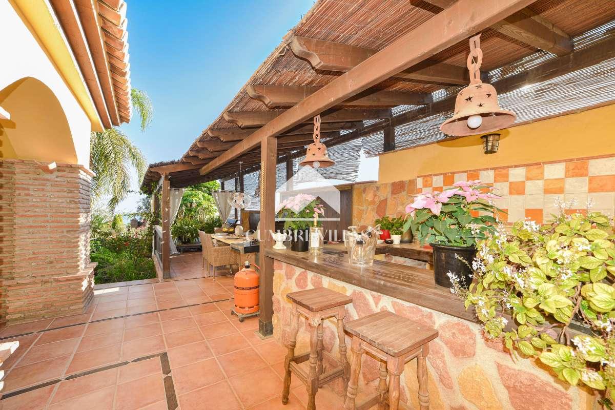 Villa for Sale in Salobreña