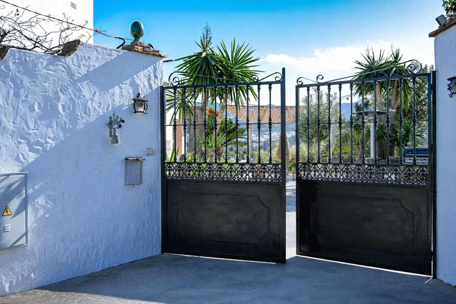 Villa for Sale in Alhaurín de la Torre