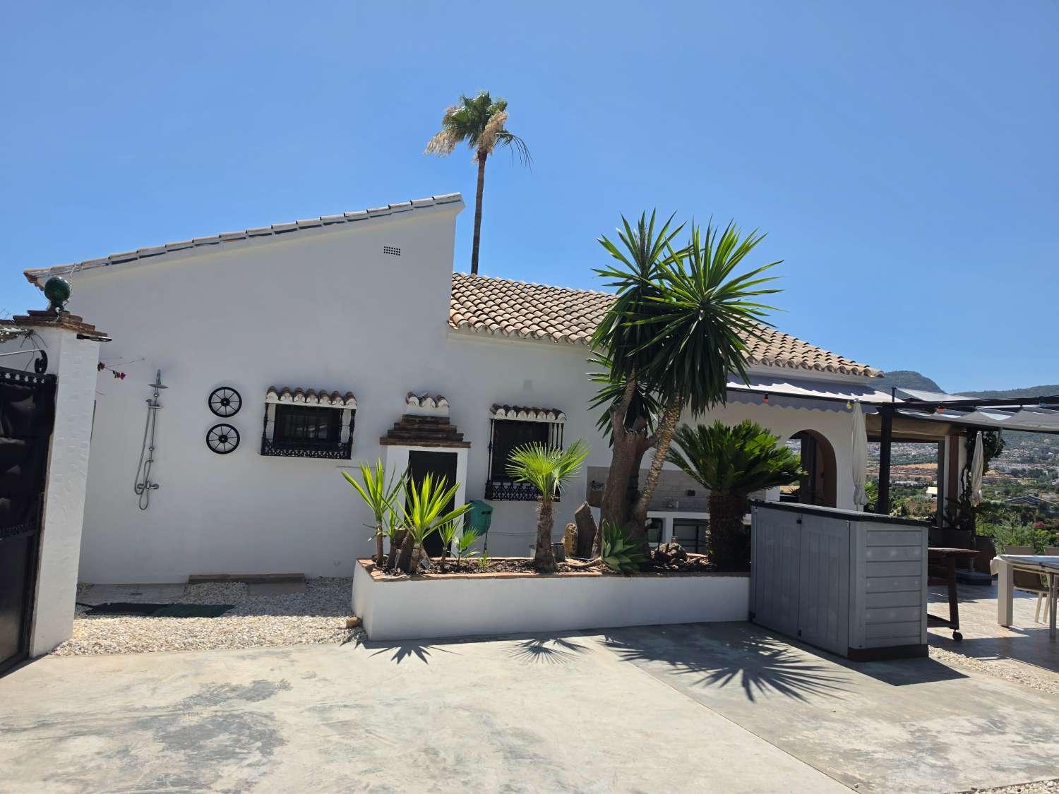 Villa for Sale in Alhaurín de la Torre