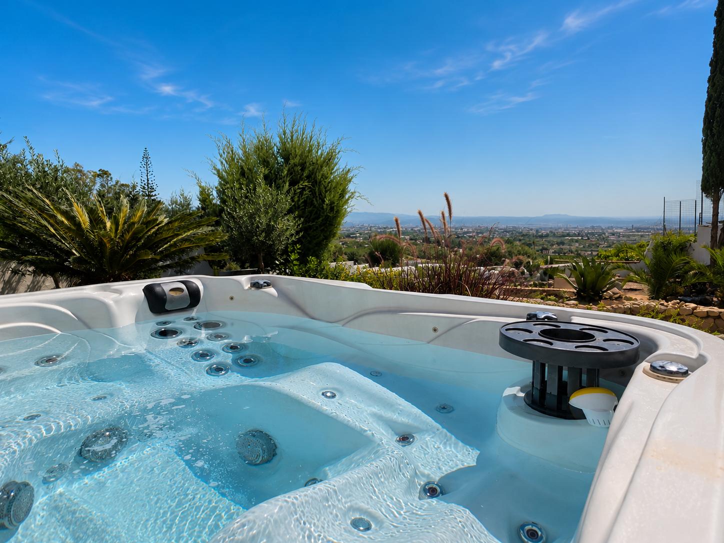 Villa for Sale in Alhaurín de la Torre