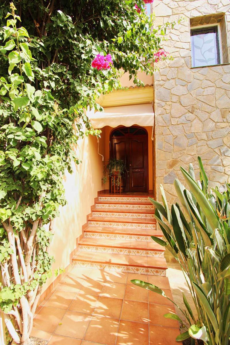 Villa for Sale in Alhaurín de la Torre