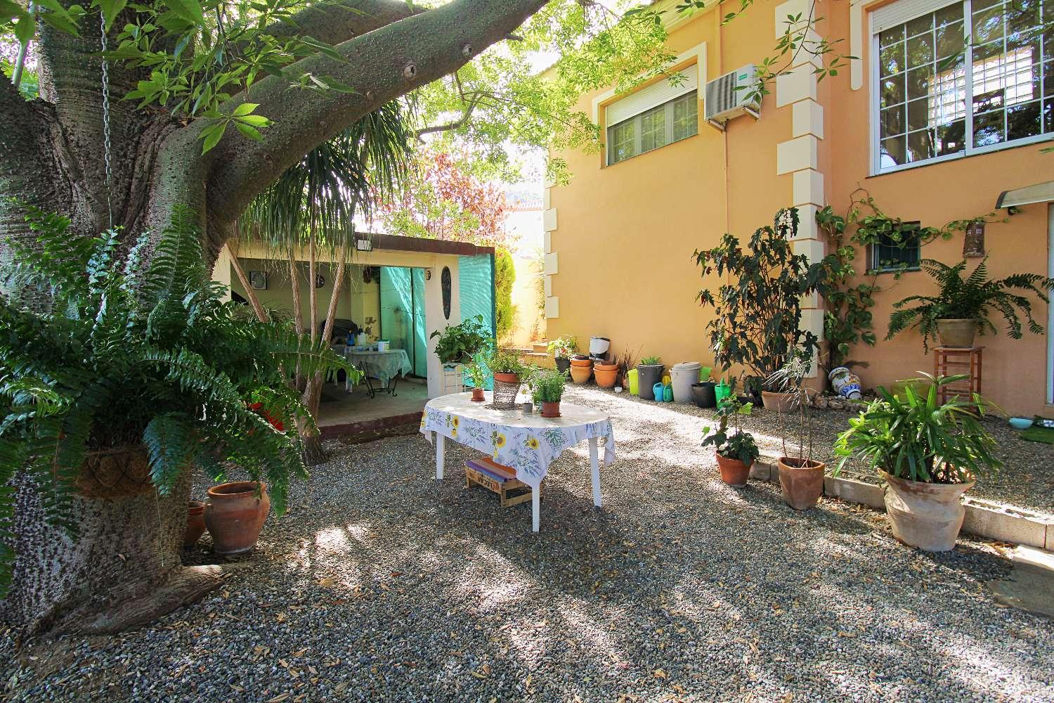 Villa for Sale in Alhaurín de la Torre