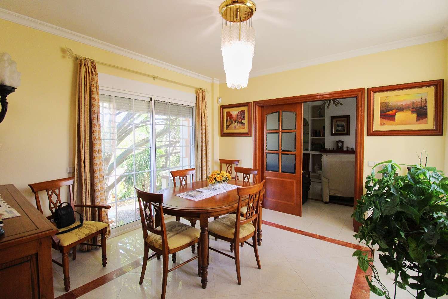 Villa for Sale in Alhaurín de la Torre