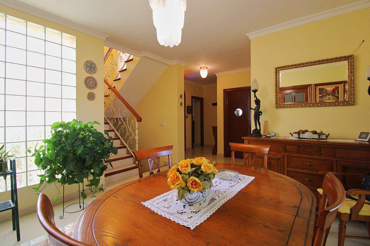 Villa for Sale in Alhaurín de la Torre