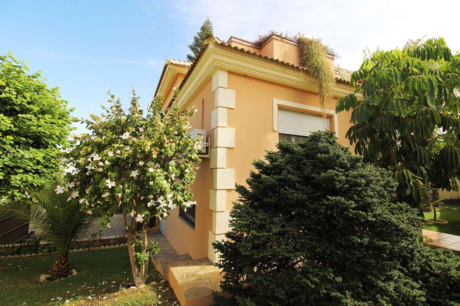 Villa for Sale in Alhaurín de la Torre