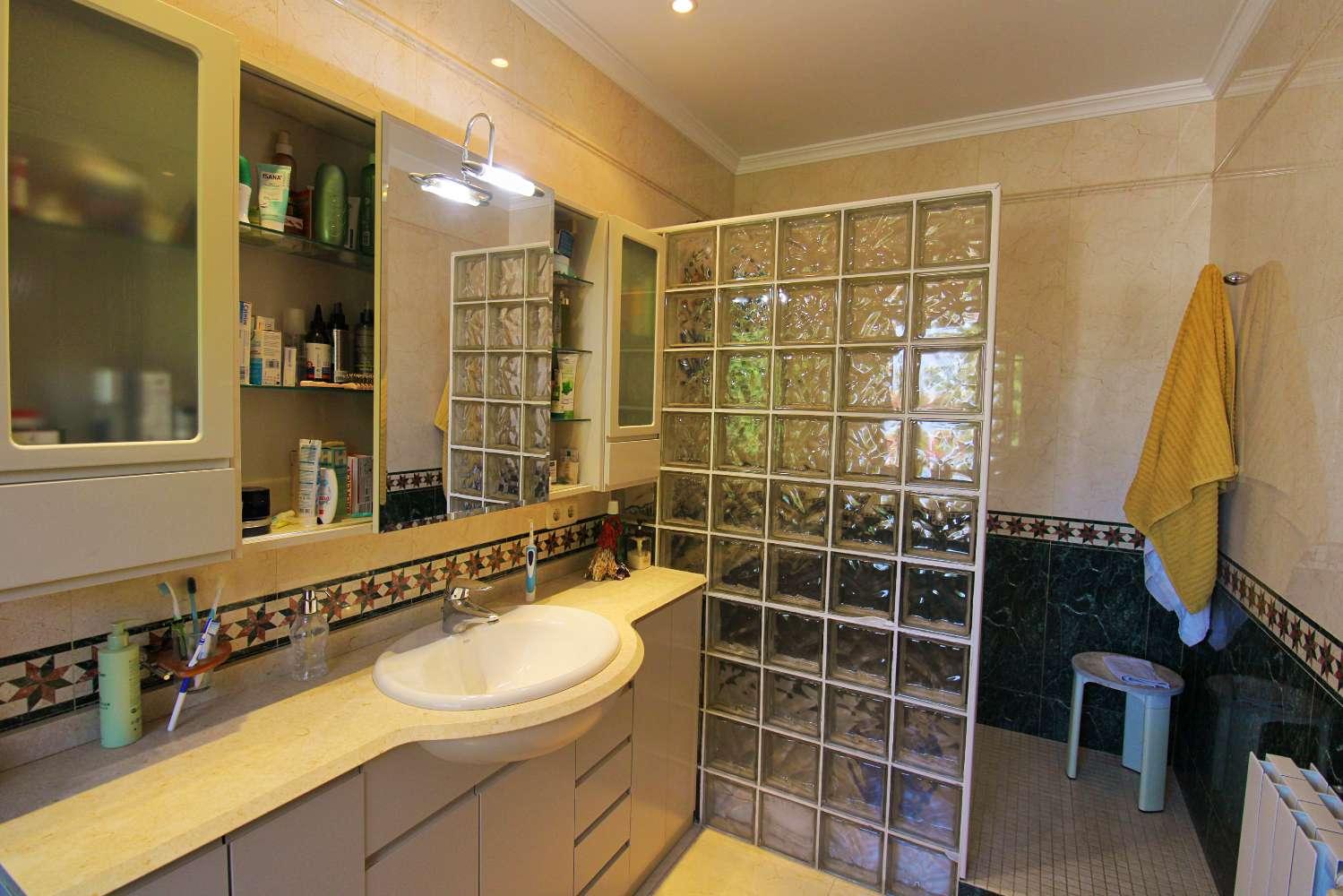 Villa for Sale in Alhaurín de la Torre