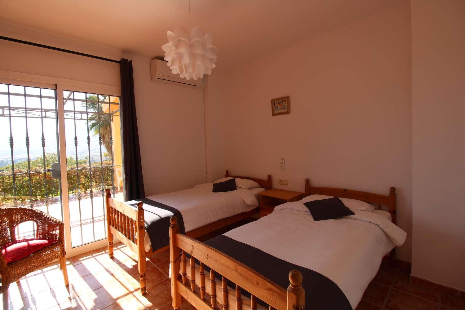 Villa for Sale in Alhaurín de la Torre