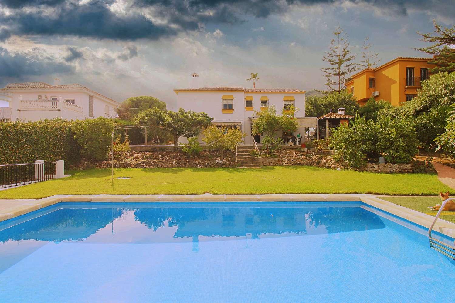 Villa en Alquiler en Alhaurín de la Torre