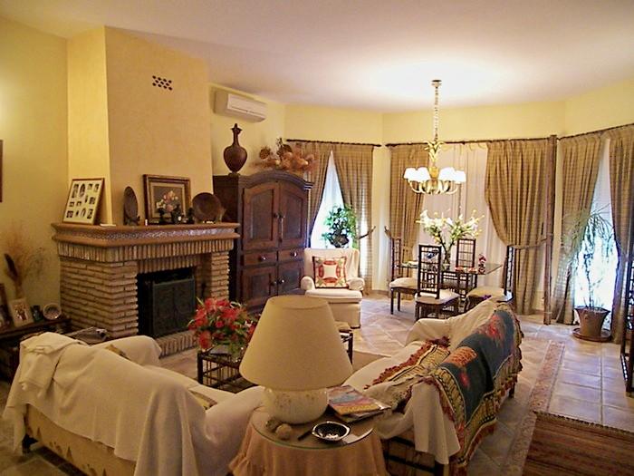 Villa for Rent in Alhaurín de la Torre