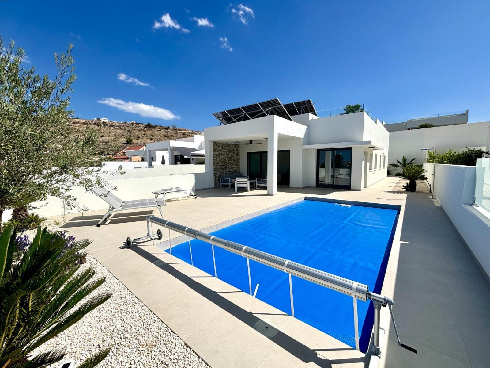 Villa for Sale in Rojales