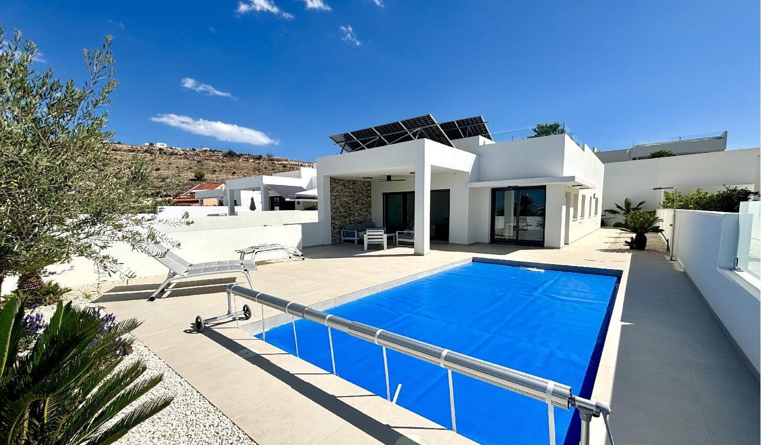 Villa for Sale in Benijófar