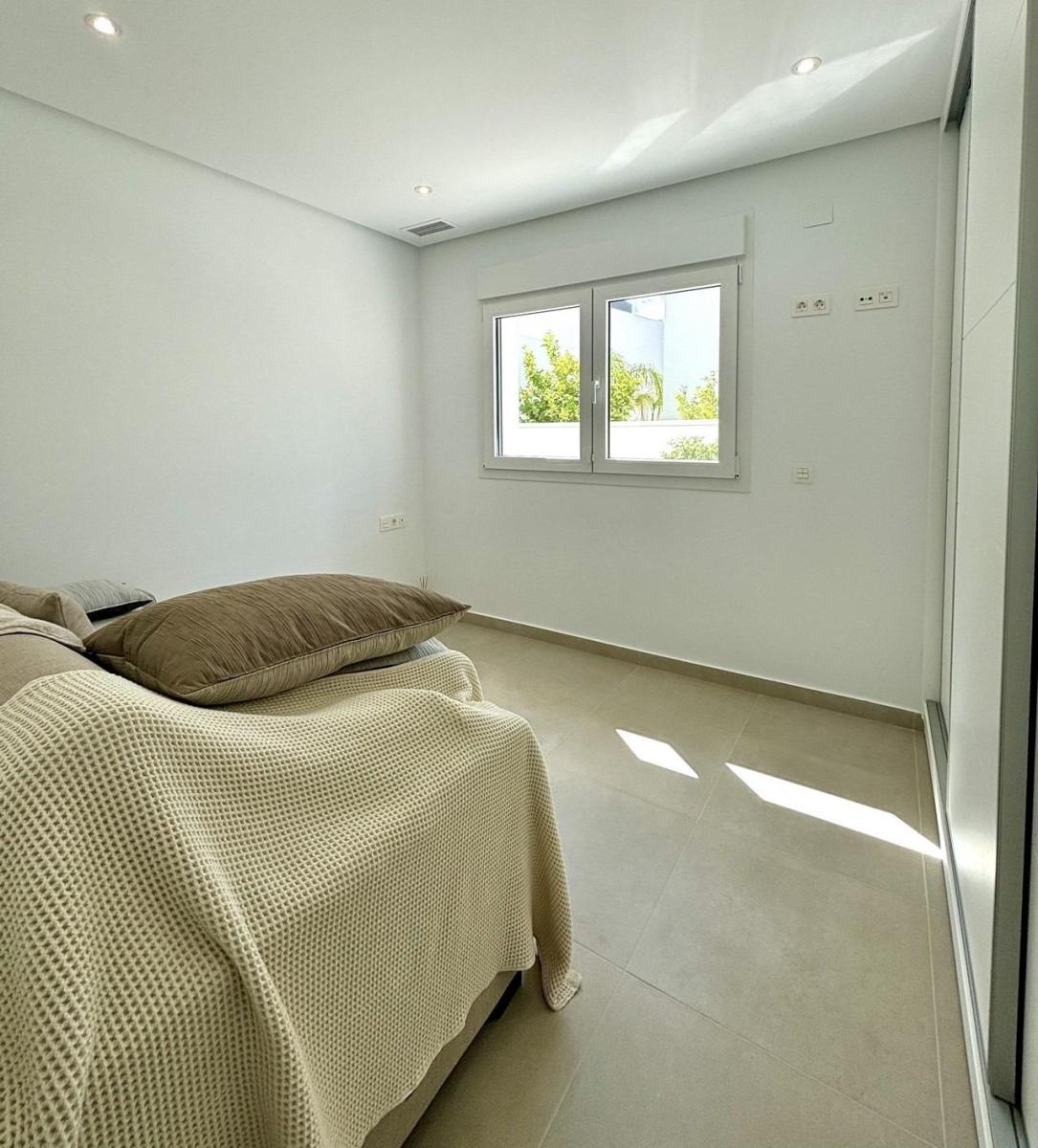 Villa for Sale in Benijófar