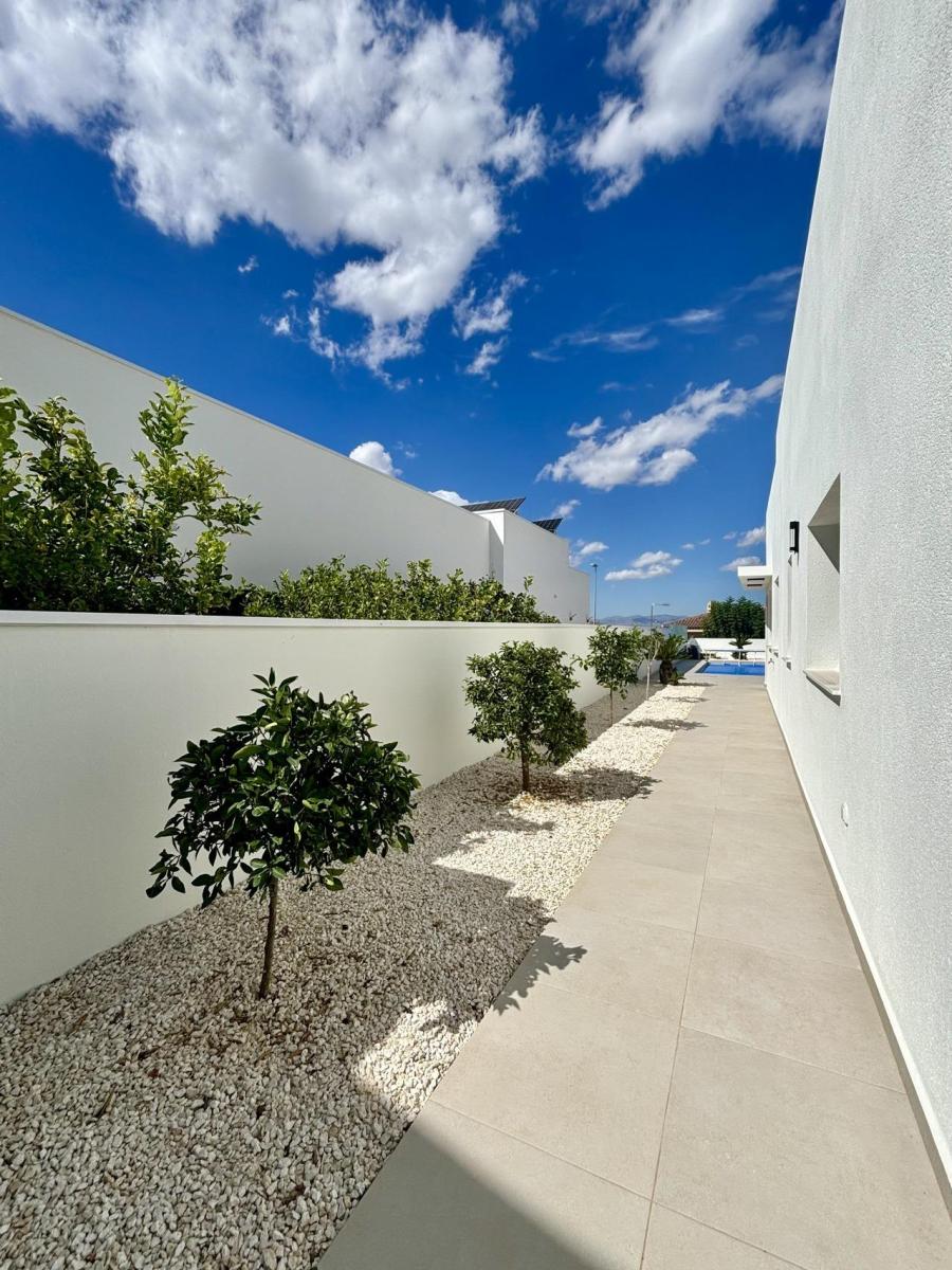 Villa for Sale in Benijófar